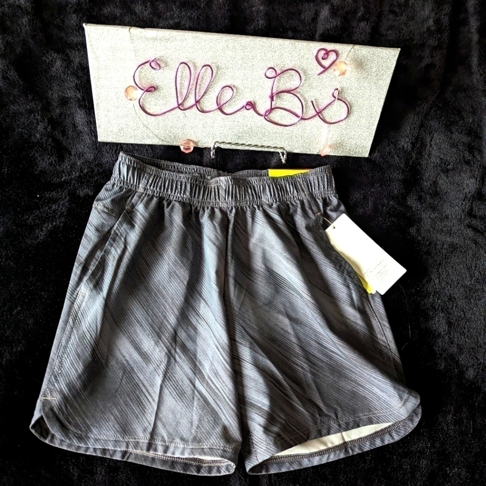 NWT Gray Print Boys Woven Short XS